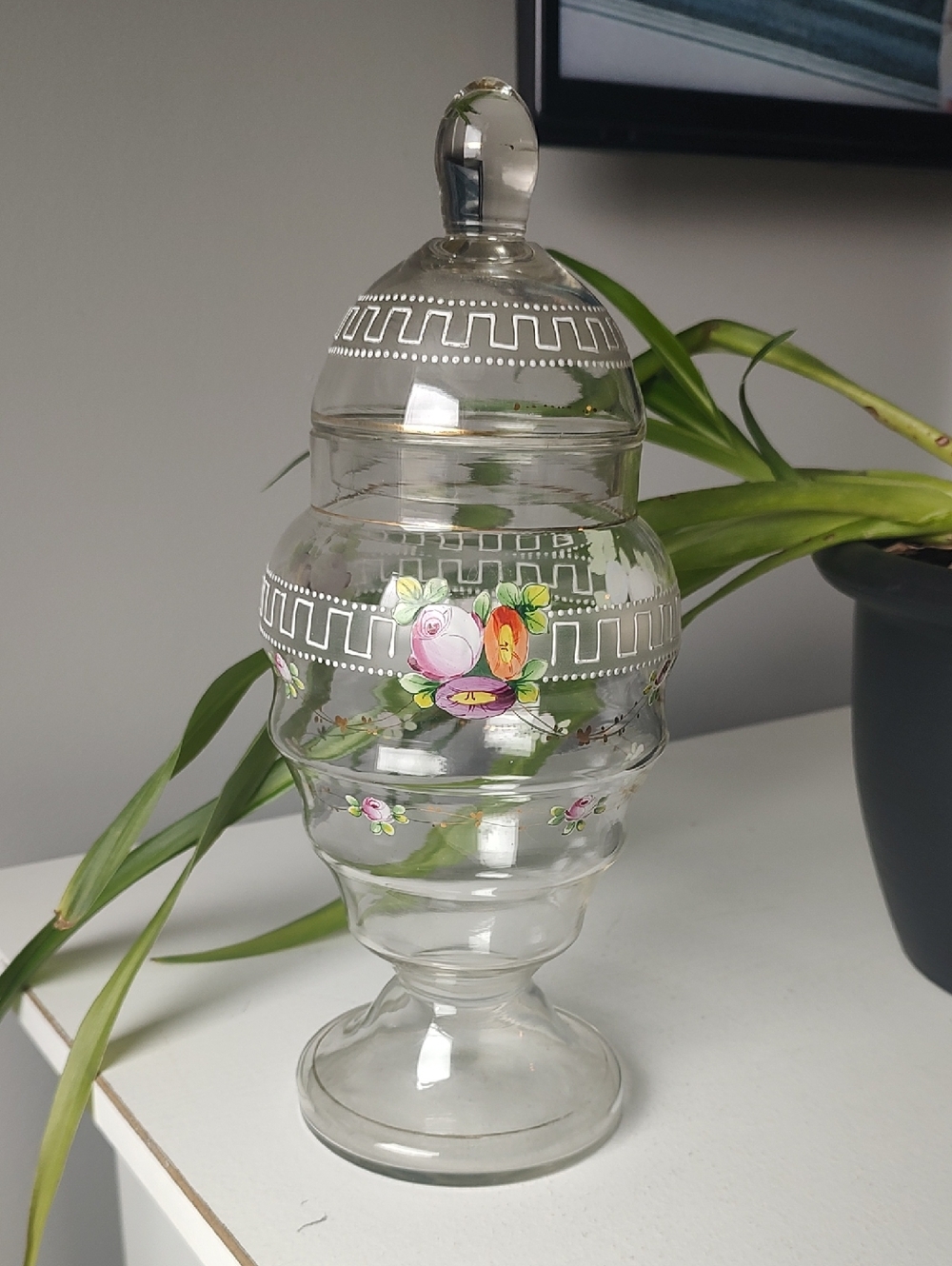Decorative Clear Glass Apothecary Lidded Jar